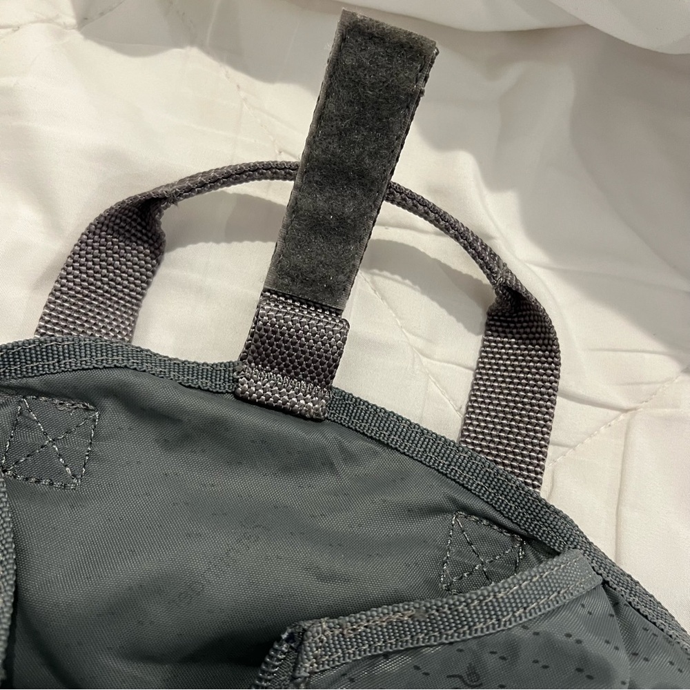 Two Pathfinder‎ fold up nylon travel garment bags - Picture 5 of 6